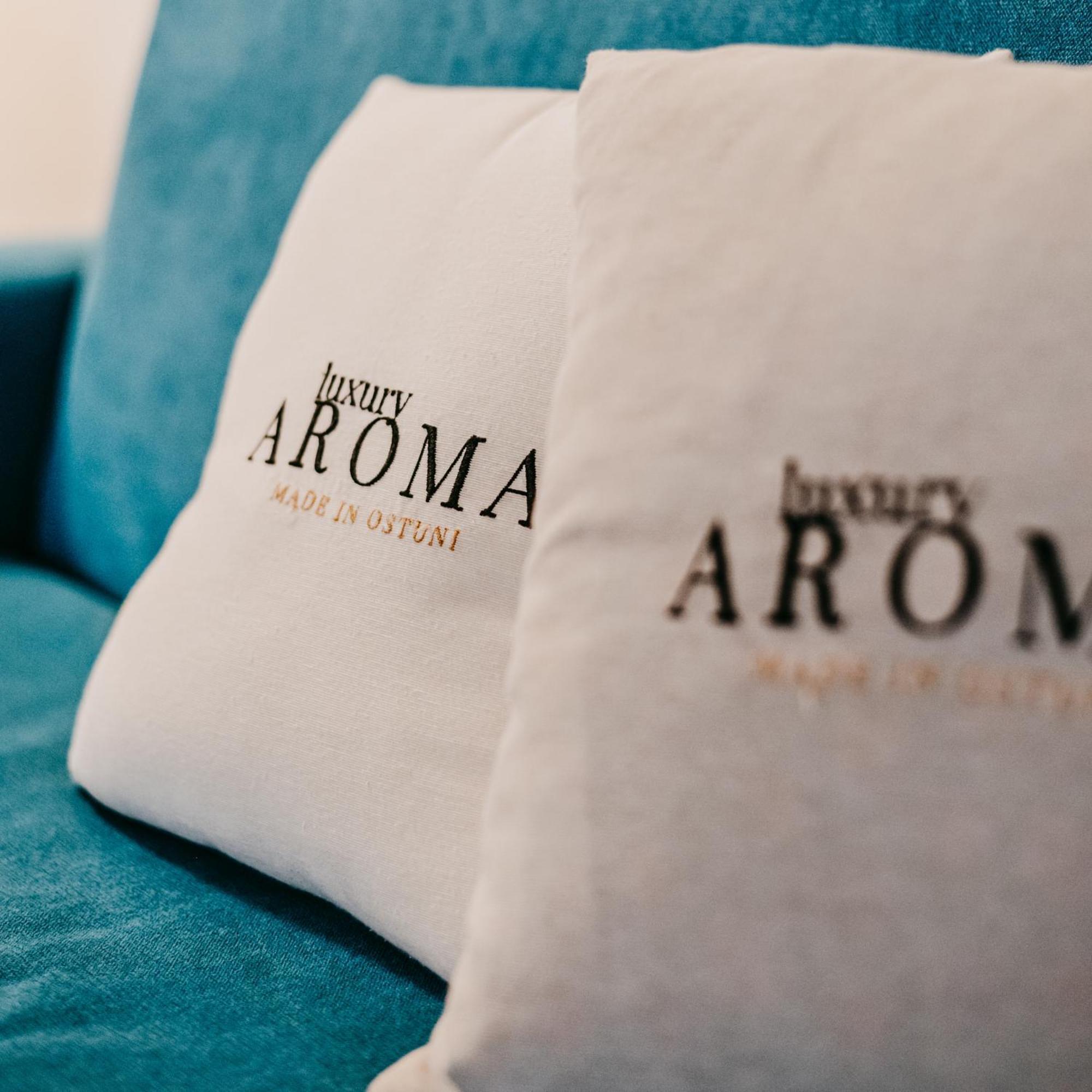 ホテル Aroma Luxury オストゥーニ エクステリア 写真